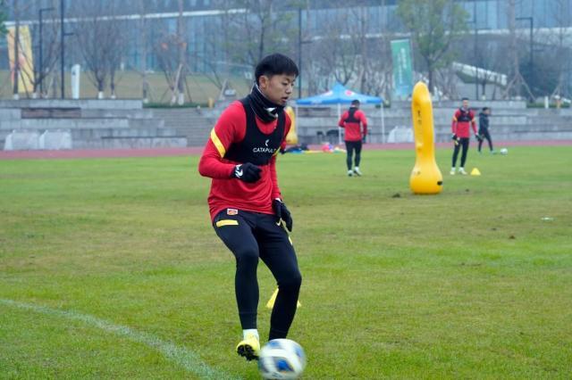 手机游戏免费下载-“新人”加剧国青良性竞争 把“根”扎牢期待为国出战