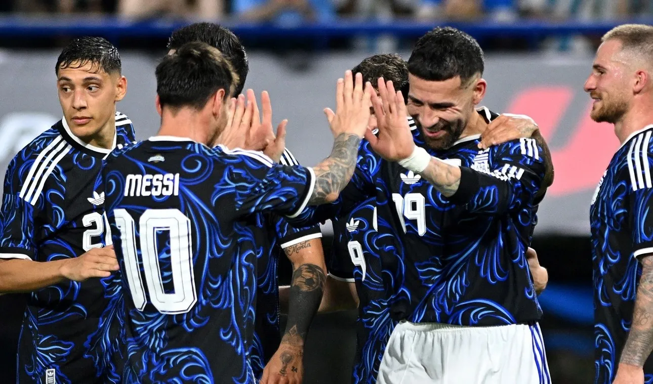 手机游戏-奥莱报：奥塔门迪主场告别战，梅西暖心让出点球机会